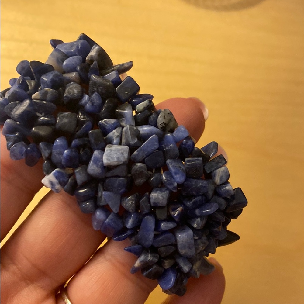 Stretchy bluestone bracelet